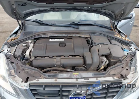 2012 Volvo Xc60 3.2/3.2 Platinum/3.2 Premier/3.2 Premier Plus из США, поврежденный, VIN YV4940DL2C2301391